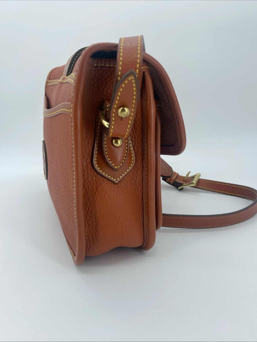 Vtg Dooney & Bourke Tan Leather Crossbody Pocket  Equestrian Bag Model R125 - Picture 9 of 16